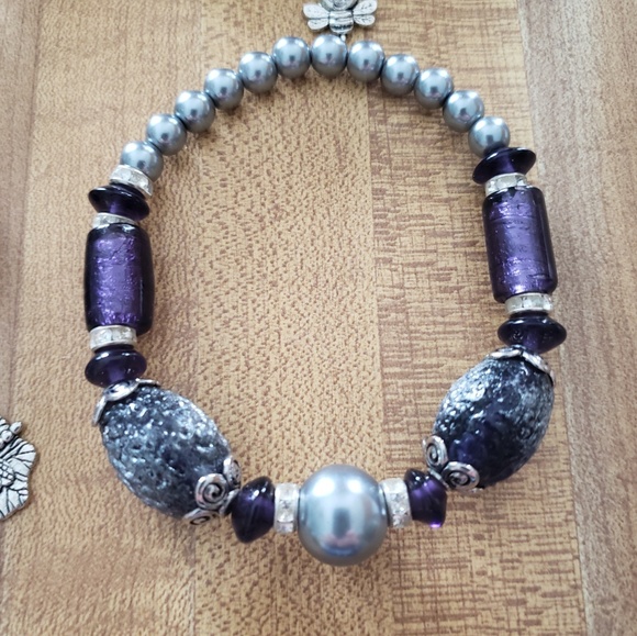 NEW Set of 4 handmade stretch bracelets - Picture 2 of 5